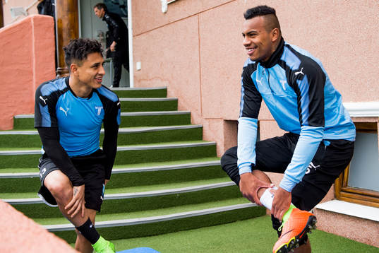 Yoshimar Yotún och Felipe Carvalho