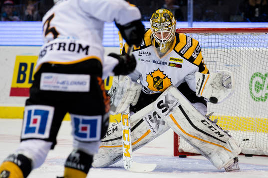 Skellefteås målvakt Gustaf Lindvall