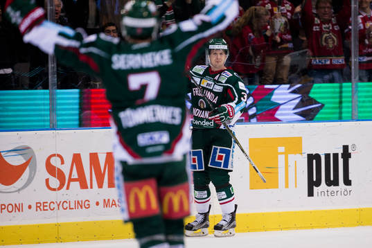 Frölundas Nicklas Lasu jublar