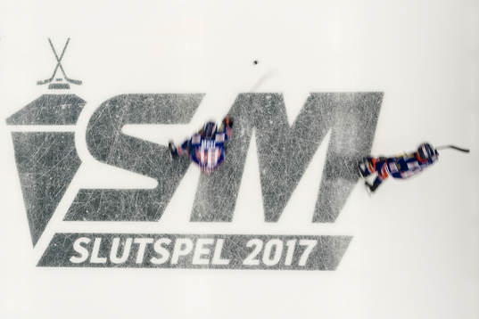 Logga med SM-slutspel på isen före kvartsfinal 1 i