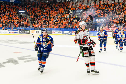 Växjös Tuomas Kiiskinen jublar
