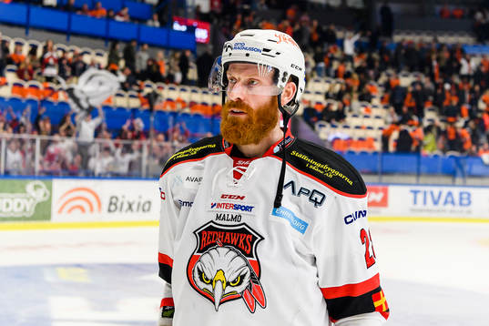Malmö Redhawks Jens Olsson jublar