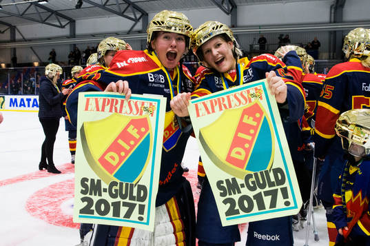 Djurgårdens målvakt Lovisa Berndtsson och Alexandra