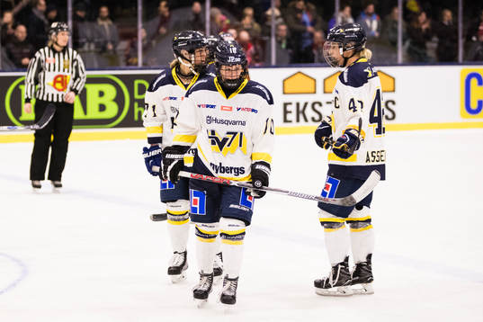 s Anna Meixner och Jenni Asserholt deppar