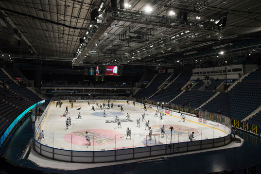 Uppvärmning före ishockeymatchen i Hockeyallsvenskans