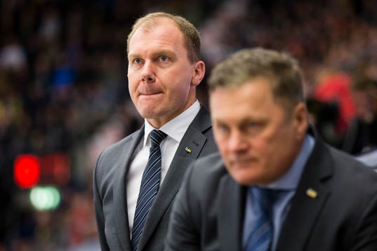 s tränare Johan Lindbom och assisterande tränare Stephan
