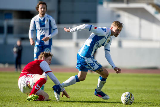 Kalmars Rasmus Elm och IFK Göteborgs Sebastian Eriksson