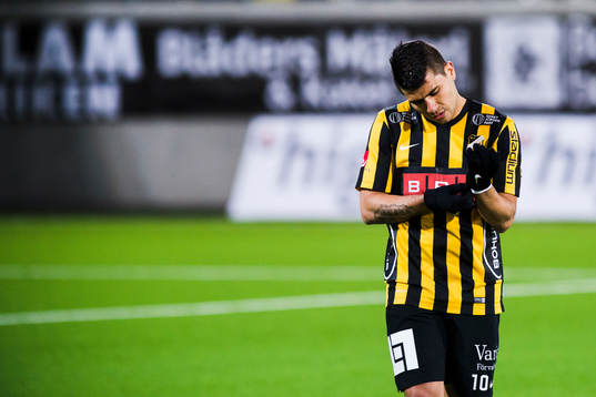 Häckens Paulinho deppar