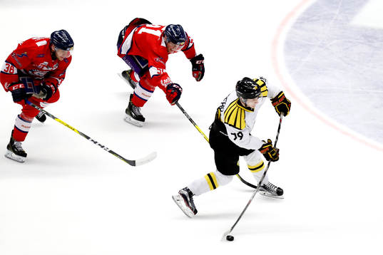 Brynäs Daniel Mannberg gör 0-3