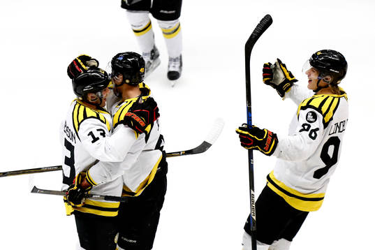 Brynäs Jesper Jensen jublar