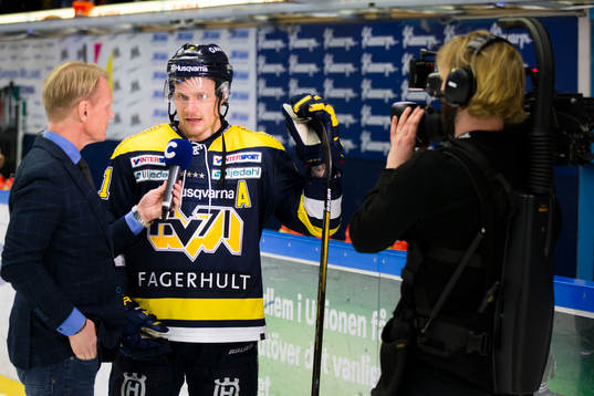 s Simon Önerud