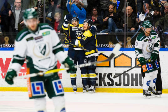 s David Ullström och Simon Önerud jublar och Färjestads