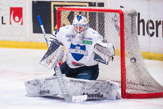 Karlskogas målvakt Emil Kruse