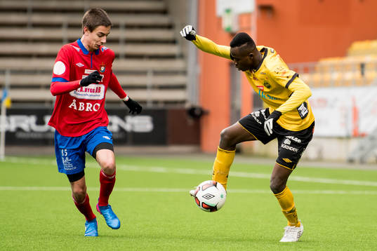 Elfsborgs Prince Isaac Kouame och Örgrytes Tyler Sernling