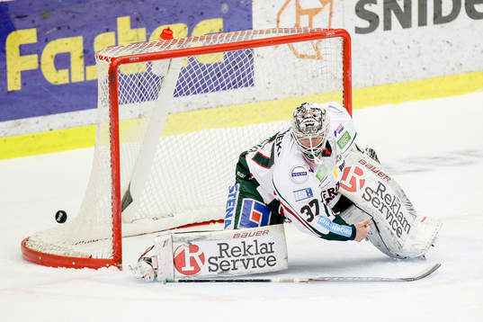 Frölundas målvakt Johan Gustafsson