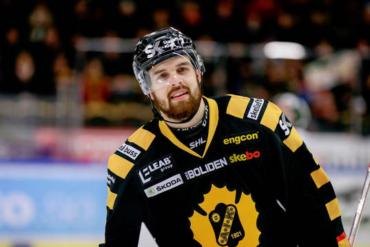 Skellefteås Axel Holmström jublar