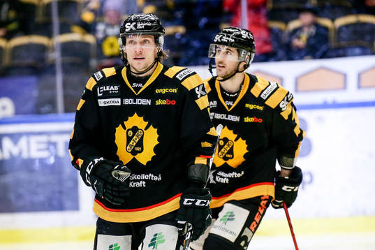 Skellefteås Jesper Olofsson jublar