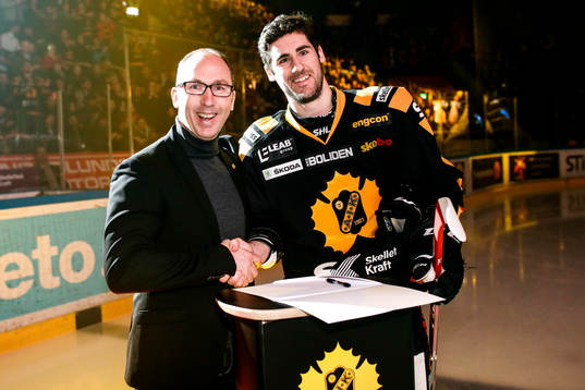 Skellefteås sportchef Mikael Lindgren och Bud Holloway
