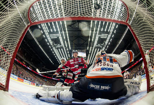 Malmö Redhawks Rhett Rakhshani gör 1-0 bakom Växjös