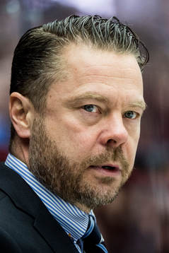 Växjös assisterande tränare Fredrik Hellgren