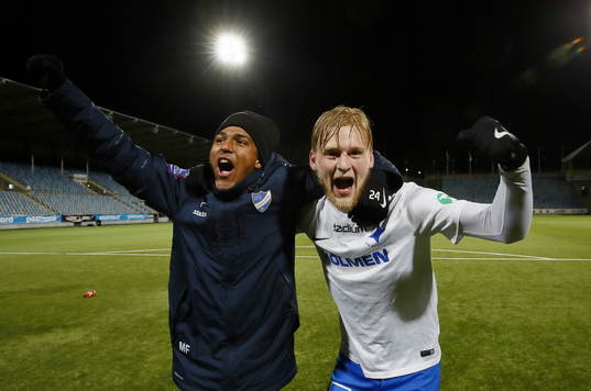 Norrköpings Niclas Eliasson och Kalle Holmberg jublar