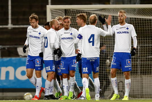 Norrköpings spelar jublar