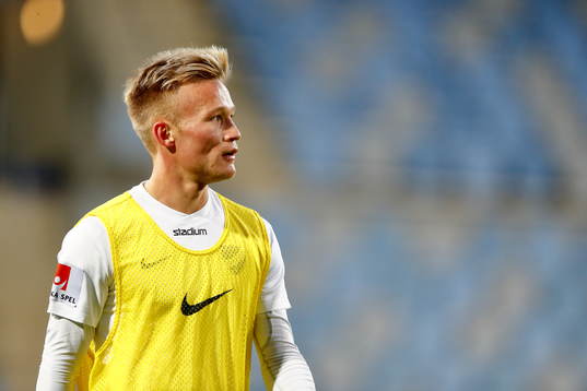 Norrköpings David Moberg Karlsson värmer upp