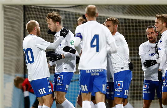 Norrköpings spelar jublar