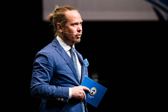 Konferencier Jesper Hussfelt