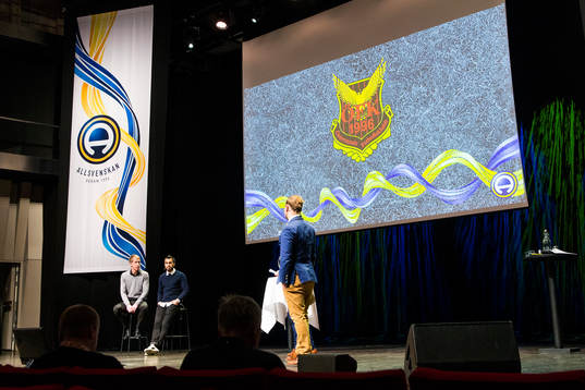 Representanter från Östersund på scenen