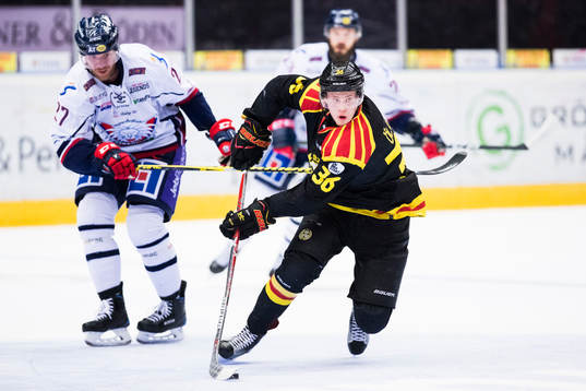Linköpings Marcel Müller är skäret