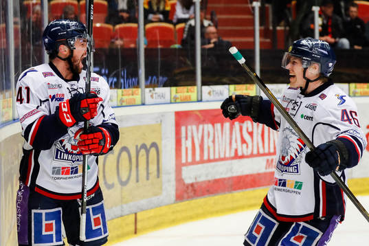 Linköpings Broc Little och Mathis Olimb jublar