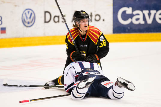 Brynäs Jesper Boqvisttrycker ner Linköpings Henrik