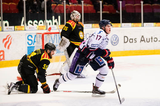 Brynäs Marc Zanetti, målvakt David Rautio och Linköpings