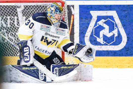 s målvakt Linus Söderström