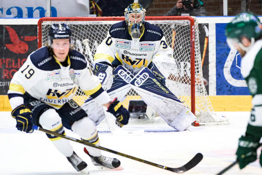 s målvakt Linus Söderström