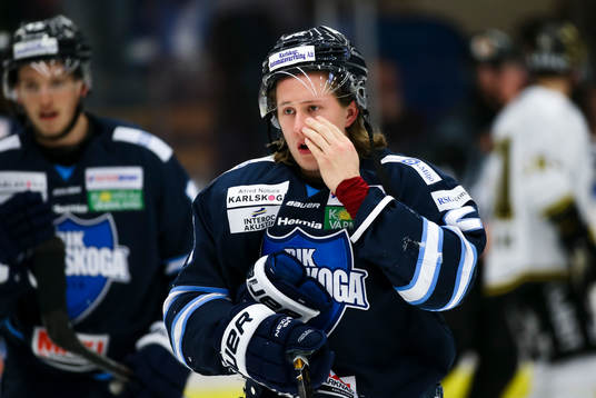 Karlskogas Juliuz Persson deppar