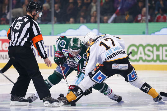 Frölundas Joel Lundqvist och Skellefteås Pär Lindholm
