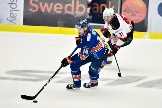 Växjös Emil Pettersson och Malmö Redhawks Nicklas