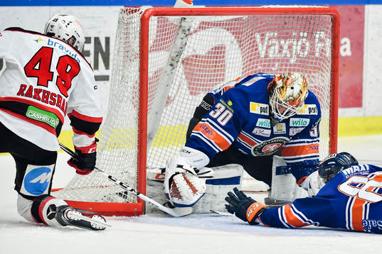 Malmö Redhawks Rhett Rakhshani gör 2-4 bakom Växjös