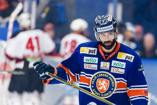 Växjös Josh Hennessy deppar