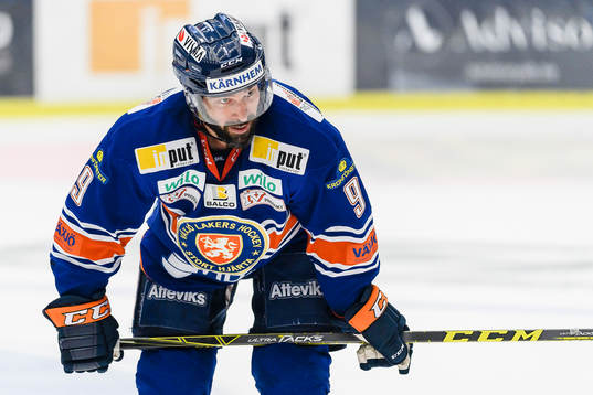 Växjös Josh Hennessy deppar