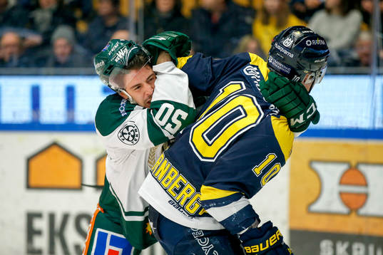 Färjestads Sebastian Erixon och +6h+Martin Thörnberg i