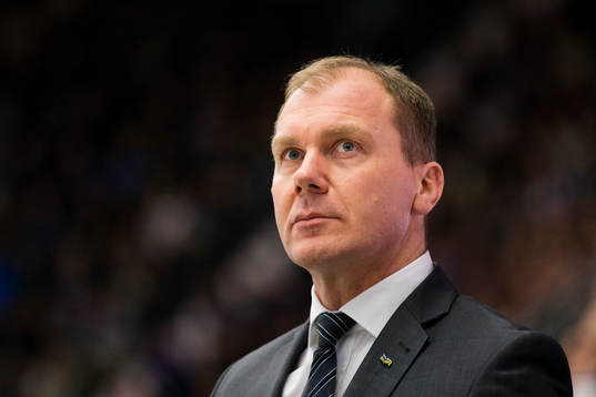 s tränare Johan Lindbom