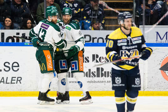 Färjestads Anton Gustafsson jublar