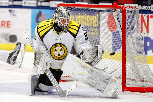 Brynäs målvakt David Rautio släpper in 2-1 från