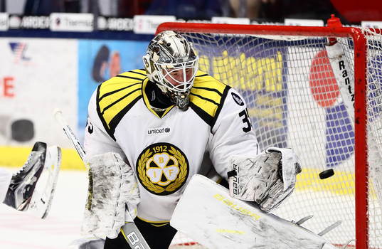 Brynäs David Rautio släpper in det avgörande 2-1-målet