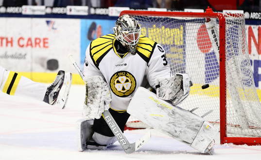 Brynäs David Rautio släpper in det avgörande 2-1-målet