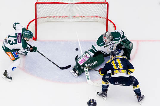 Bläddra bland fler bilder av Ishockey, SHL, Kvartsfinal 3, HV71 - Färjestad