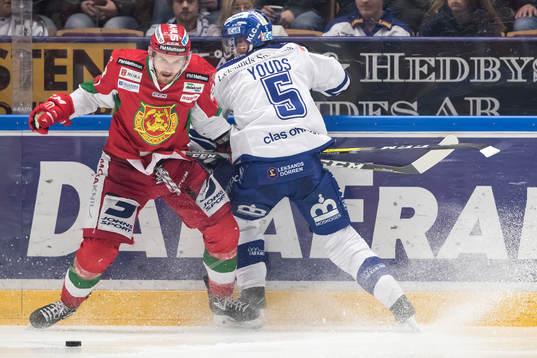 Moras Kevin Goumas och Leksands Benjamin Youds  i